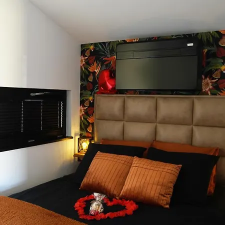 Bed & Breakfast Het Duinhuisje Met Jacuzzi, Gratis Parkeren, 2 Fietsen Te Leen, Airco *