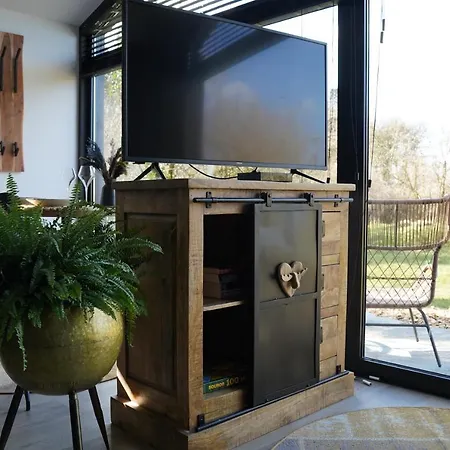 Bed & Breakfast Het Duinhuisje Met Jacuzzi, Gratis Parkeren, 2 Fietsen Te Leen, Airco Zandvoort