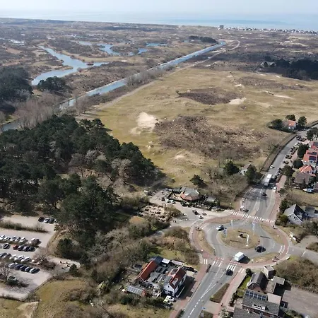 Bed & Breakfast Het Duinhuisje Met Jacuzzi, Gratis Parkeren, 2 Fietsen Te Leen, Airco 4*