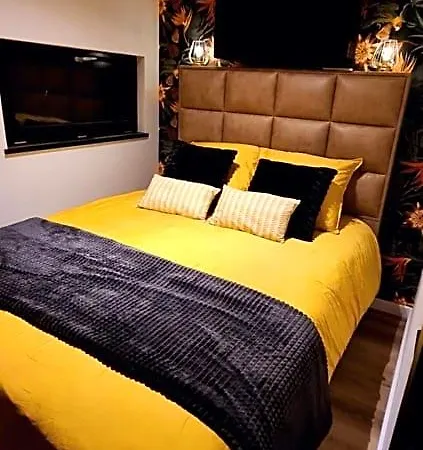 Bed & Breakfast Het Duinhuisje Met Jacuzzi, Gratis Parkeren, 2 Fietsen Te Leen, Airco 4*