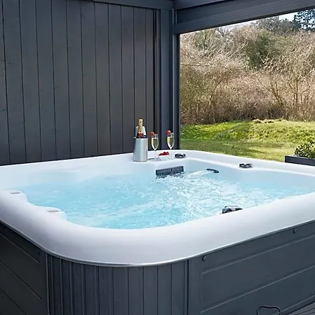 Het Duinhuisje Met Jacuzzi, Gratis Parkeren, 2 Fietsen Te Leen, Airco Zandvoort