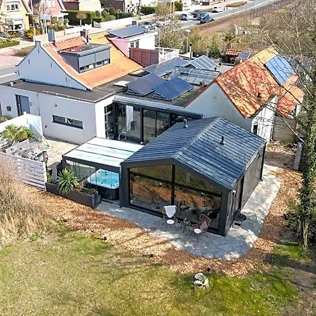 Bed & Breakfast Het Duinhuisje Met Jacuzzi, Gratis Parkeren, 2 Fietsen Te Leen, Airco Zandvoort