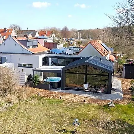 Het Duinhuisje Met Jacuzzi, Gratis Parkeren, 2 Fietsen Te Leen, Airco Bed & Breakfast 4*